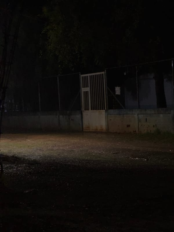 Heavy rain falls in El Bajío, Venezuela residential area