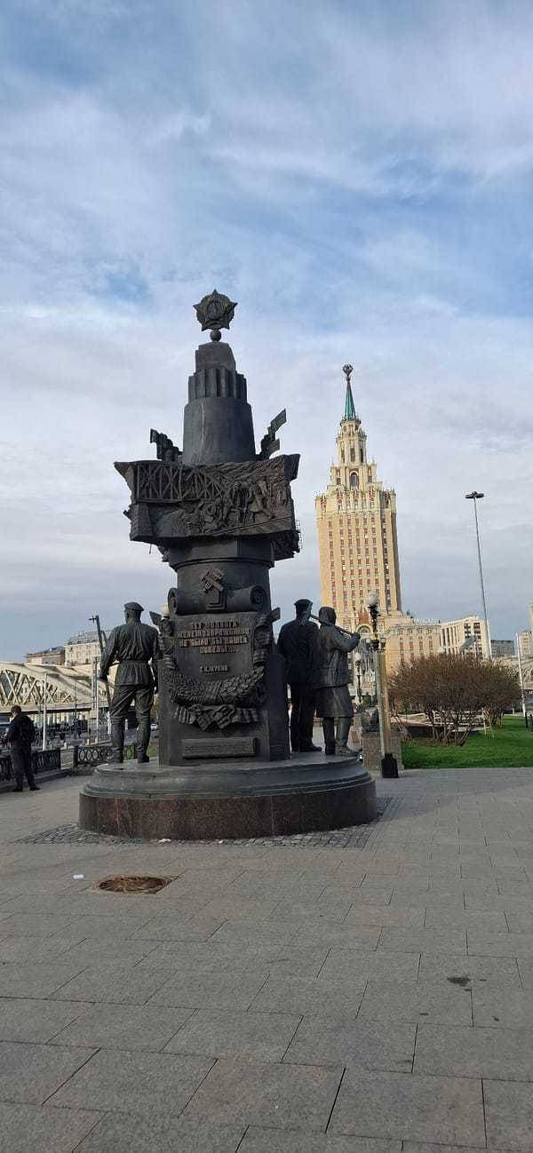 Early morning documentation of Moscow's Victory Monument area