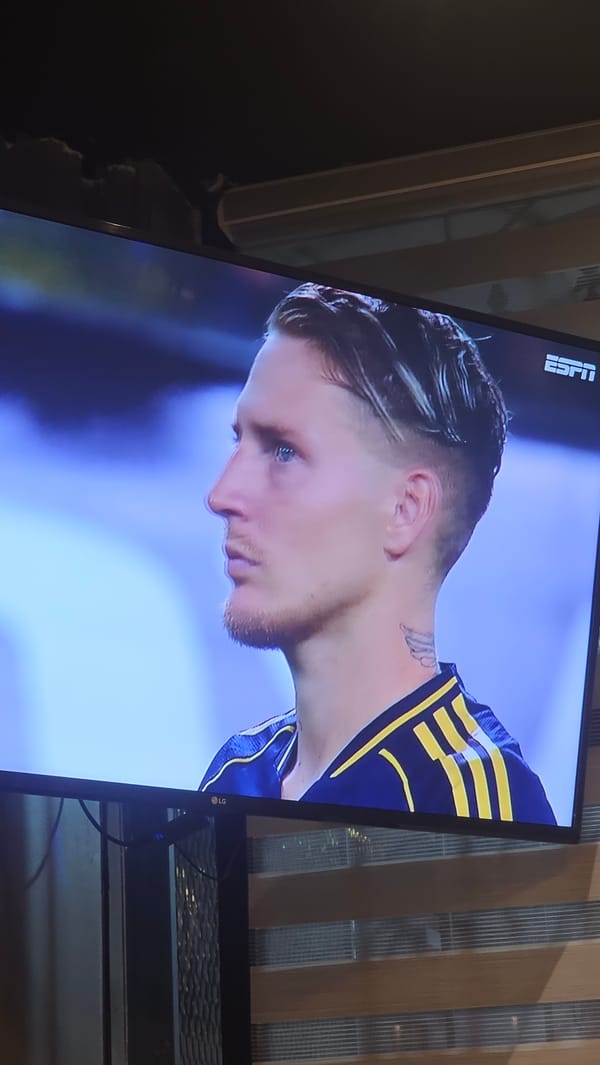 ESPN Soccer Broadcast Viewed on Television in Guayaquil