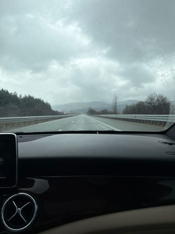 Rainy highway conditions documented near Studena, Bulgaria Saturday morning