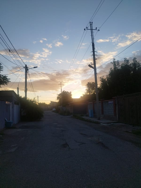 Afternoon to dusk in a Shymkent residential neighborhood