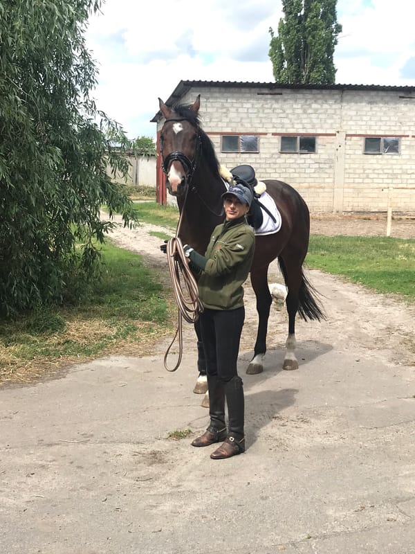 Horse handler and vintage car spotted in same area