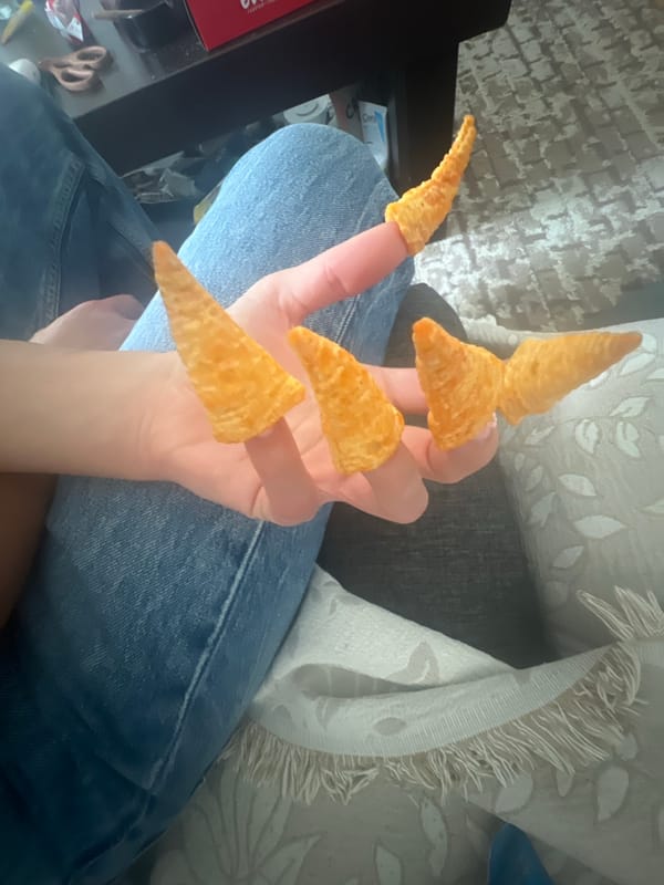 Athens resident creates snack claws with Bugle chips
