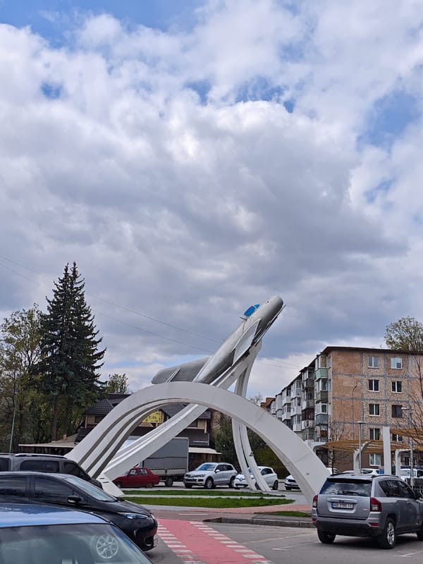 Spring day scenes documented across central Vinnytsia, Ukraine
