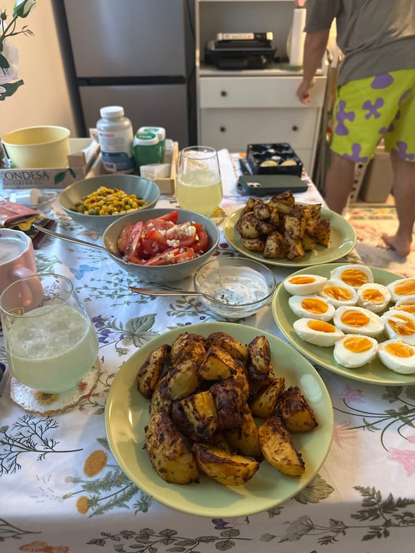 Zagreb resident shares family meal, gambling frustrations on social media