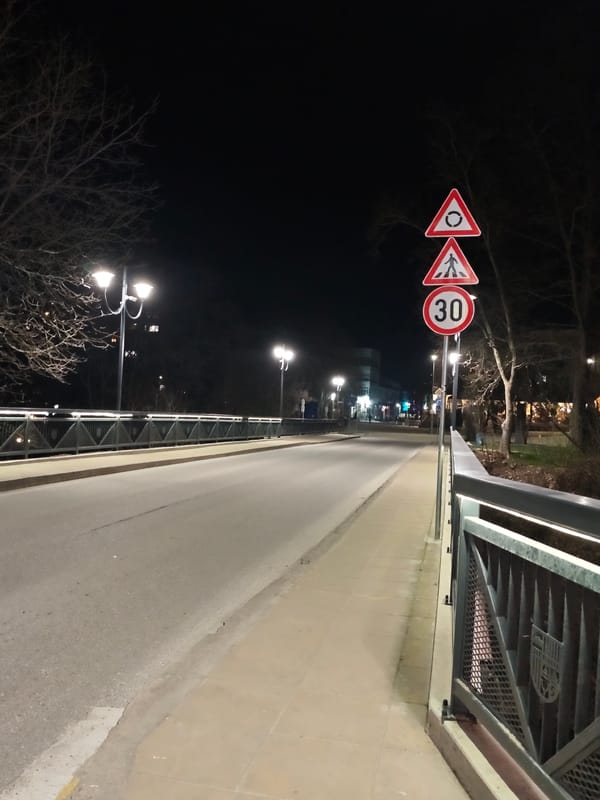 Evening moments captured around Devin bridge and vehicle interior