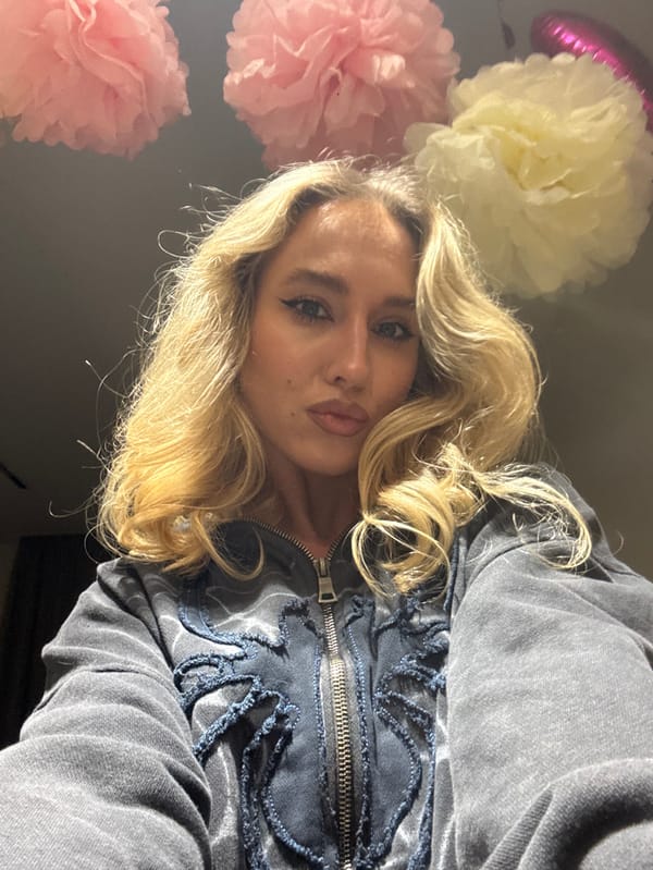 Woman takes indoor selfie in Dubai