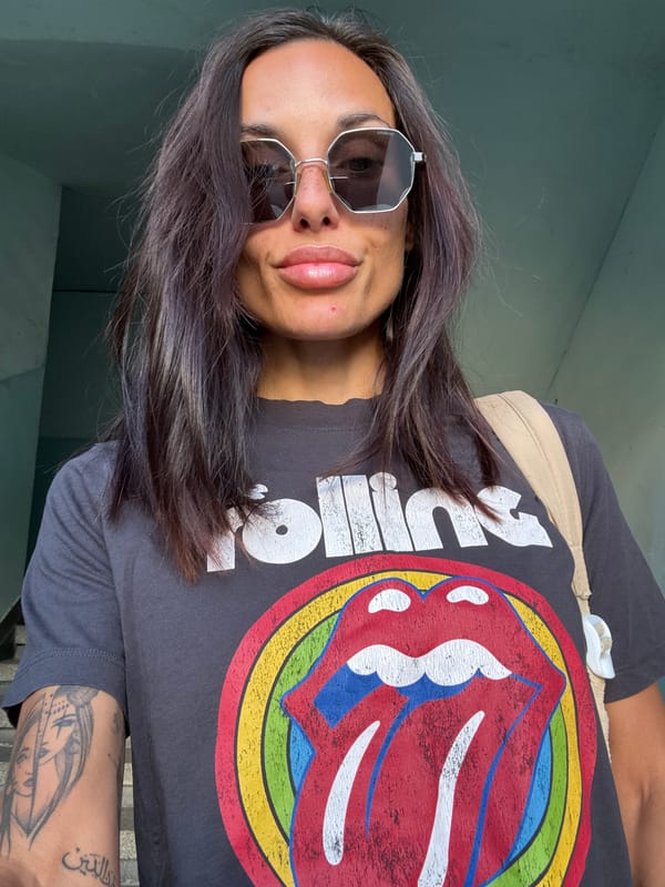 Rolling Stones fan, morning drive and selfies in Pleven