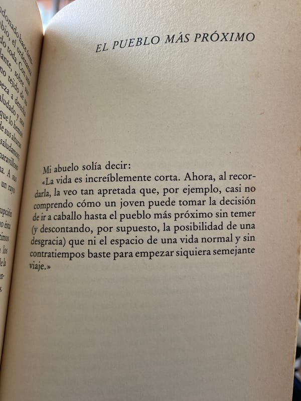 Reader captures Spanish book page in Gijón