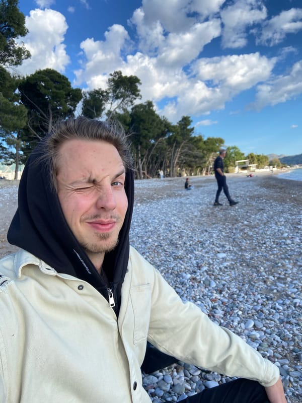 Casual afternoon documented along Montenegro's Bar-Šušanj coastline