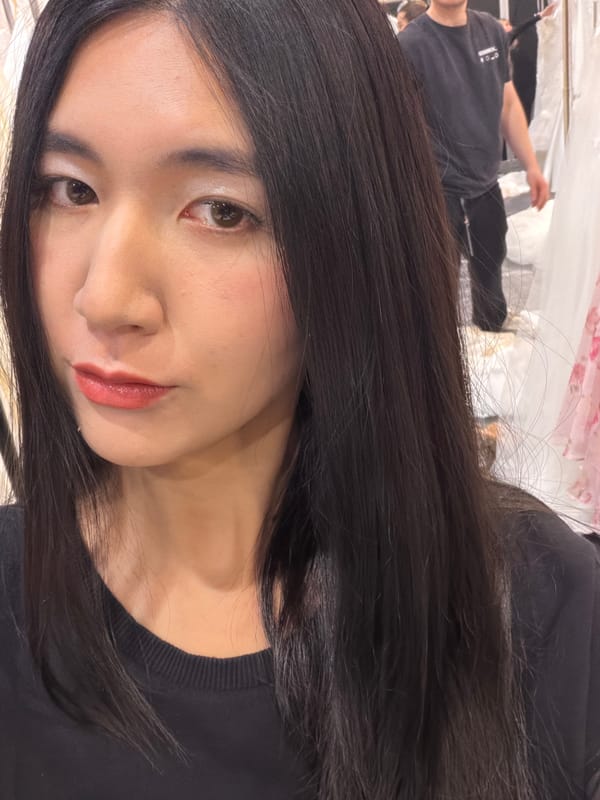 Woman documents bridal shop visit in Essen