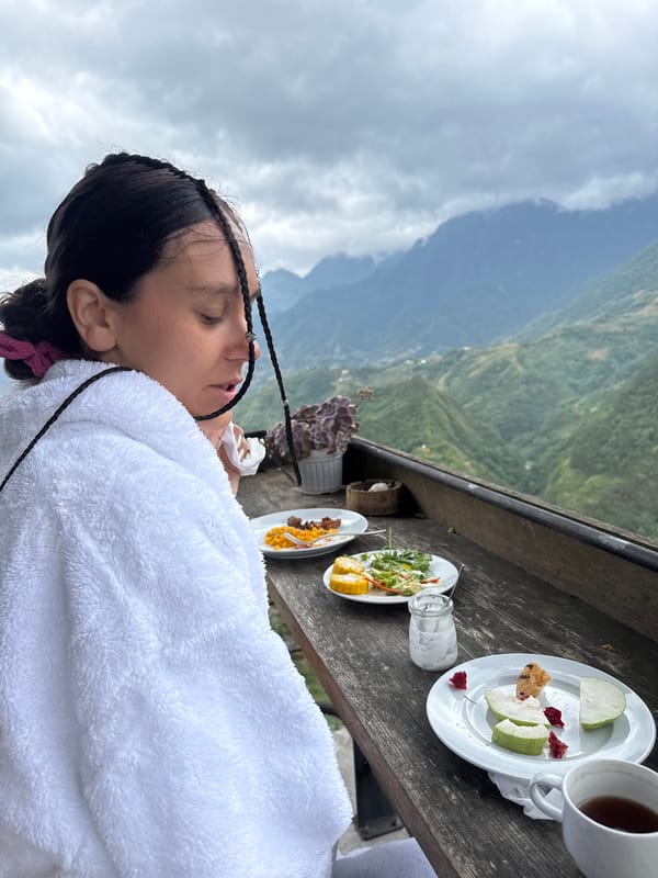 Early morning social dining observed on Sa Pa balconies