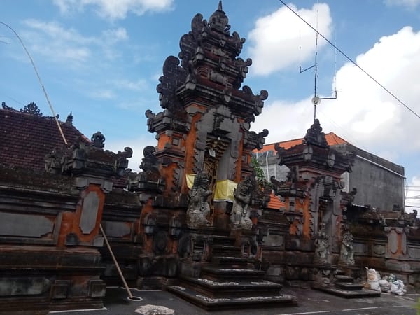 Morning temple visit and refreshment stop in Blahbatuh
