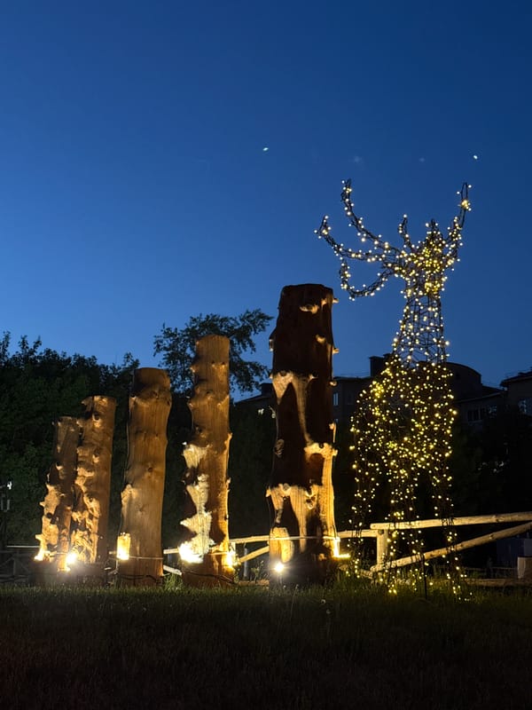 Evening art installations illuminate public spaces in Votkinsk, Russia