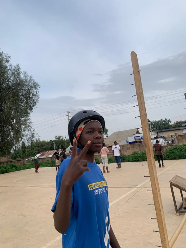 Youth gather for rollerblading, BMX tricks at Nigerian basketball courts