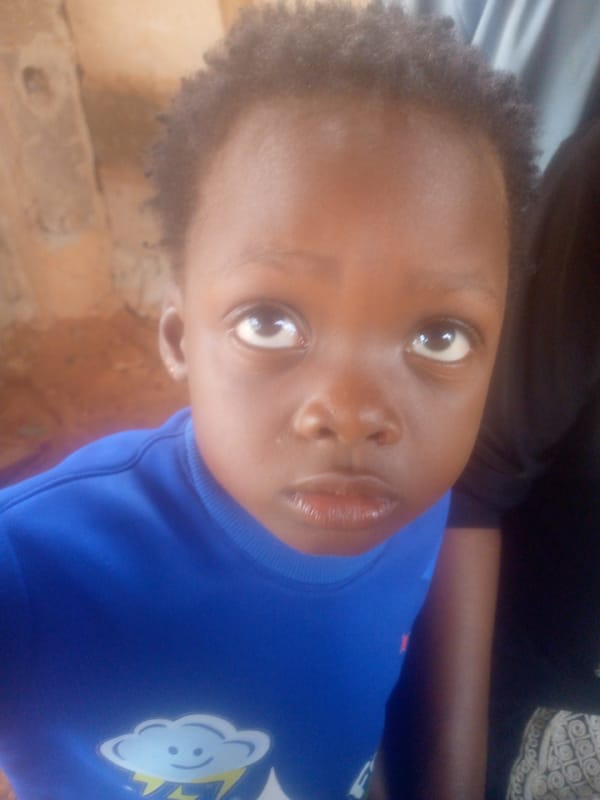 Child in blue shirt observed in Ikorodu, Nigeria