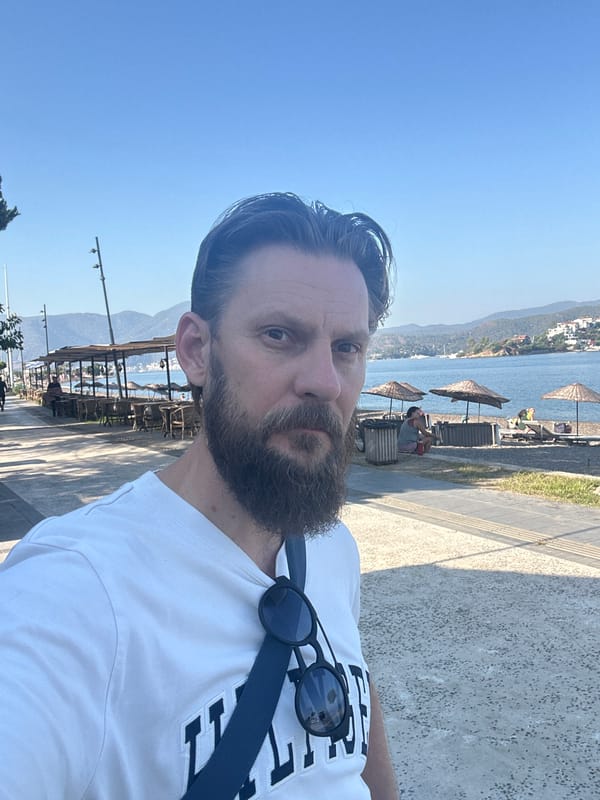 Sunny morning on the Fethiye coast — beach, boards, and selfies