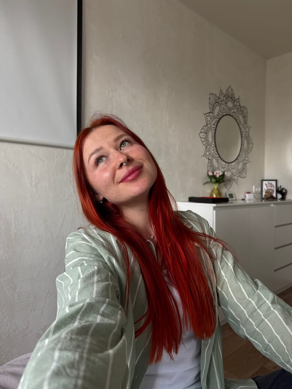 Woman takes selfies in Rostov-on-Don apartment