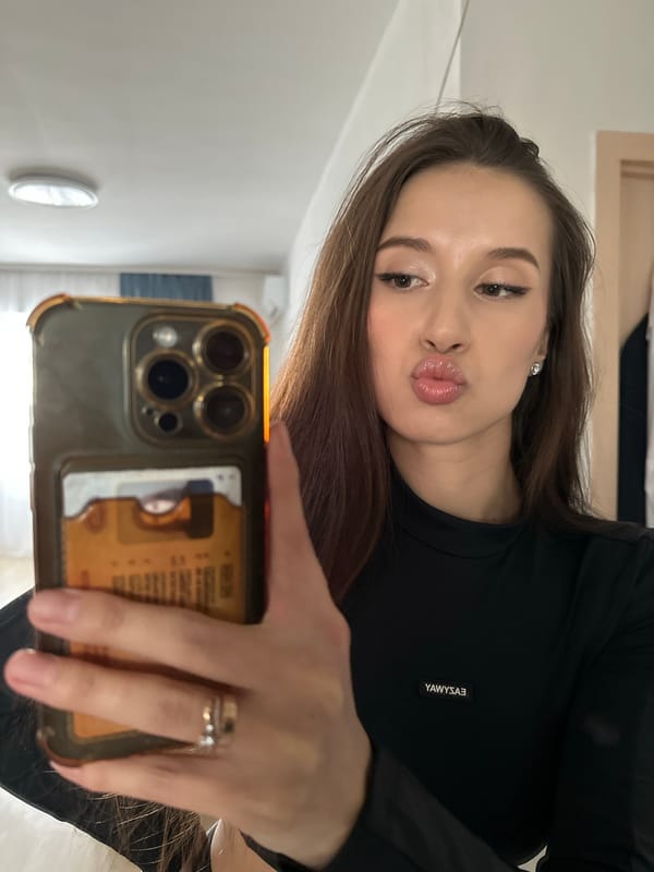 Morning moments captured in Yekaterinburg: selfies, cat, city views