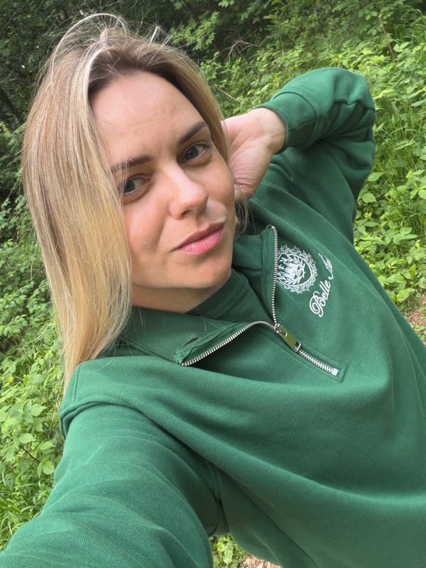 Woman takes forest selfies with mirrors while strolling in Votkinsk