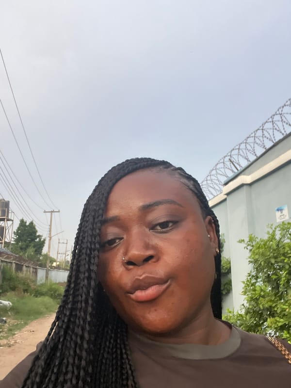 Daily life unfolds across Abuja streets on April afternoon