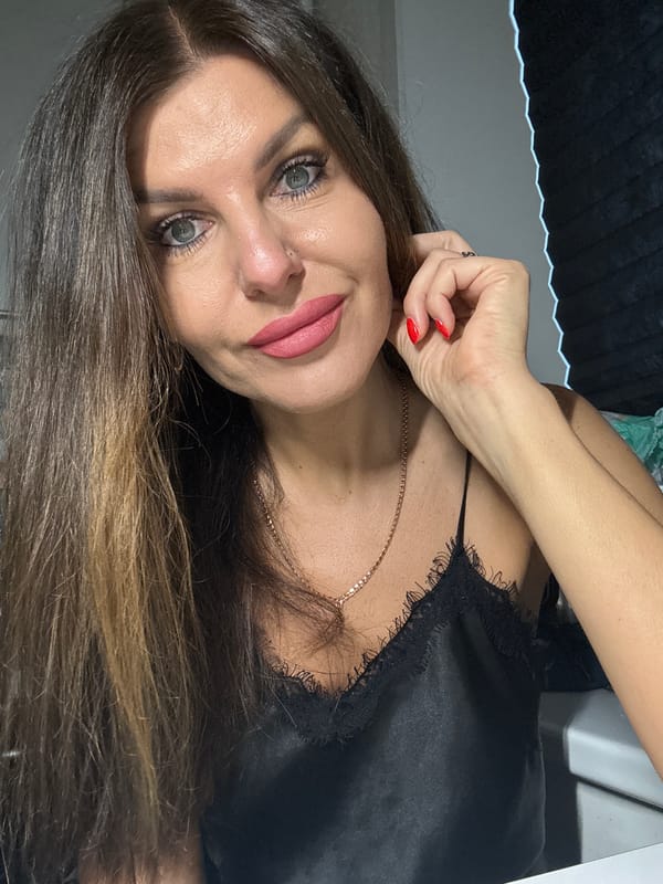 Woman takes series of selfies in Chaikovsky, Russia