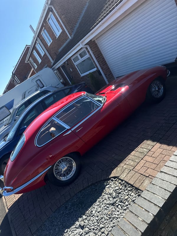 Classic red Jaguar E-Type spotted on Lincolnshire driveway