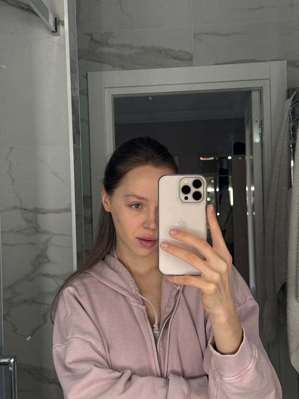 Everyday moments captured: selfie, home decor, city skyview
