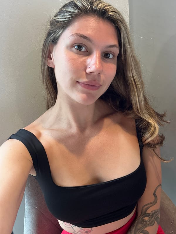 Women share early morning meal at Thai cafe