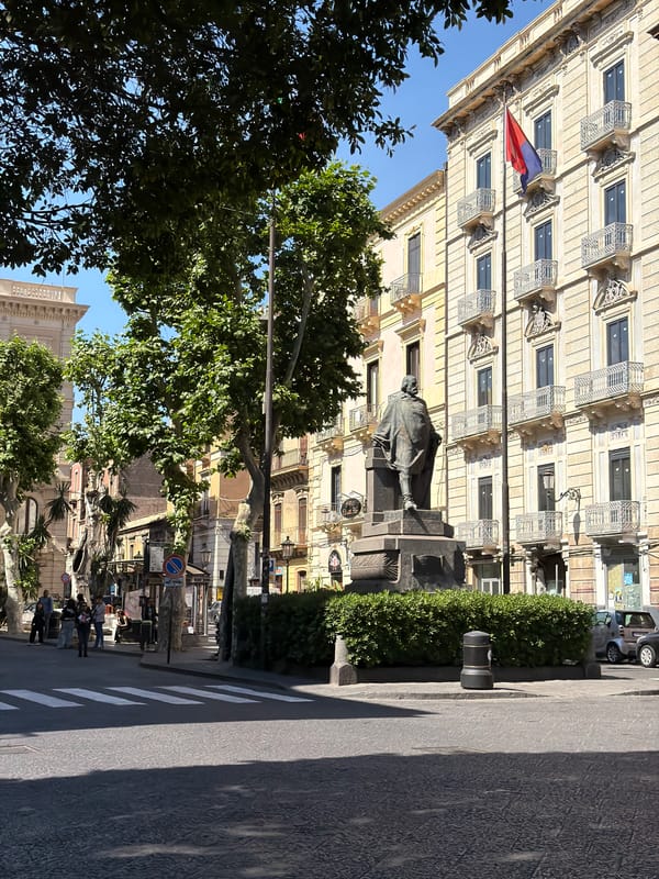 Witness documents everyday street life across Catania city center