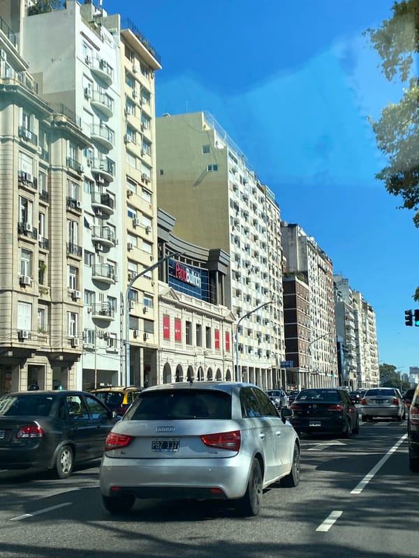 Traffic scene documented from moving vehicle in Buenos Aires