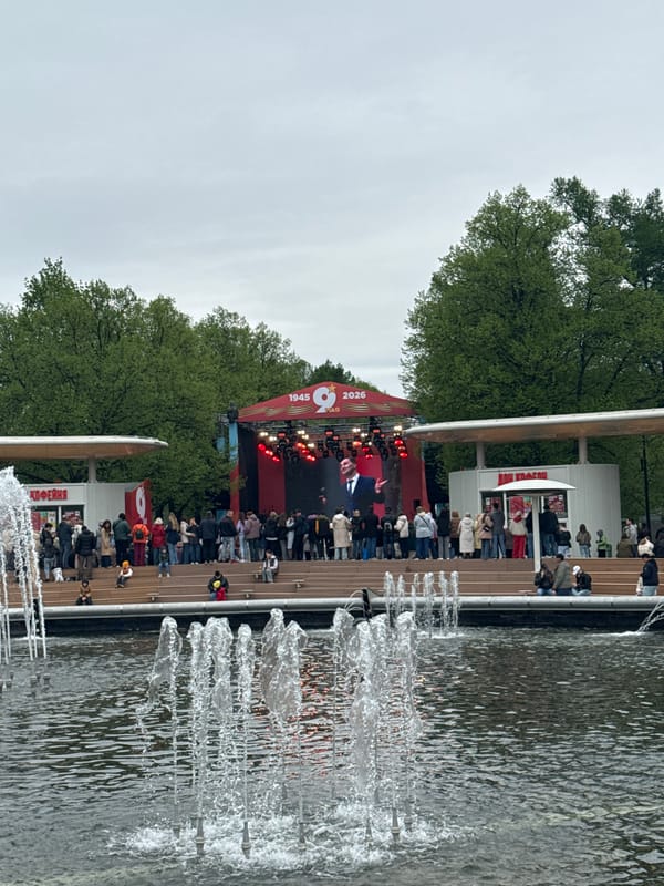 Victory Day celebrations observed in Moscow's Zaryadye Park
