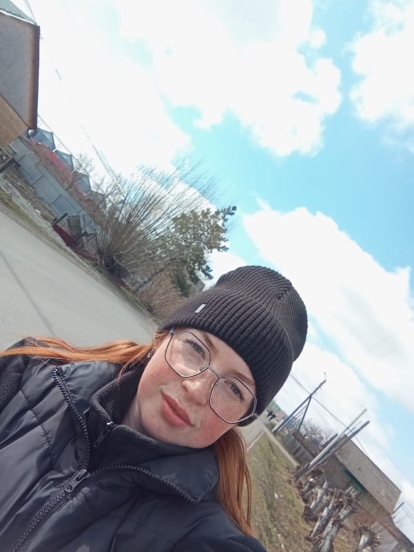 Morning walk documented in rural Russian town of Yurgamysh