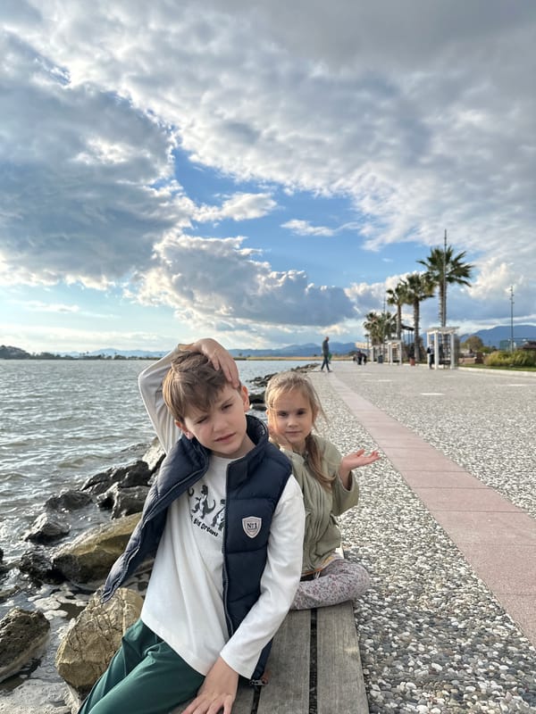 Families and visitors enjoy waterfront leisure time in Fethiye