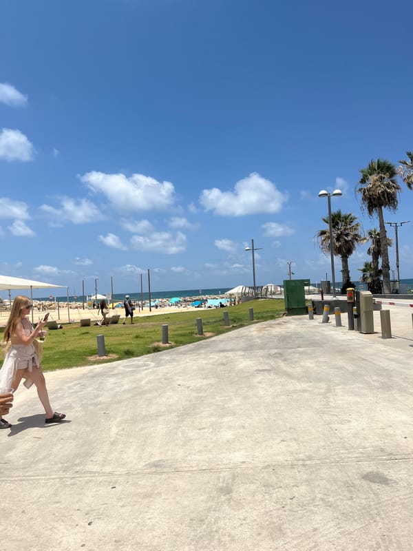 Sunny morning along Tel Aviv's Gordon Beach promenade