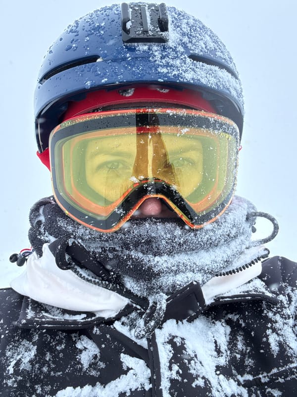 Snowboarder spotted on Gudauri slopes during morning session