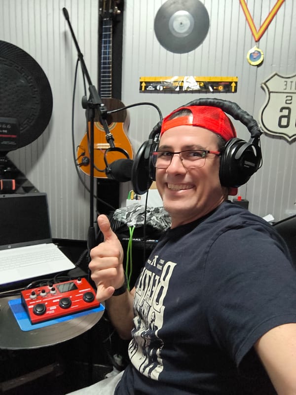 Recording session and pet moments captured in Ripollet