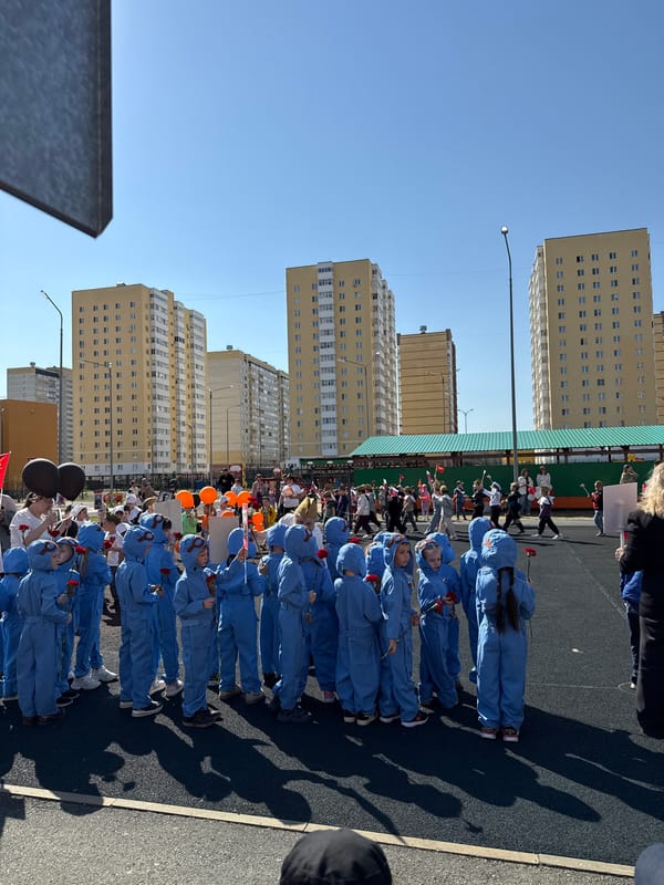Children stage military-themed parade in Tobolsk, Russia