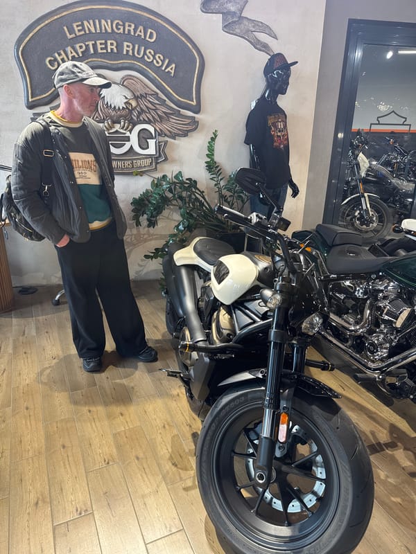 Witness documents Harley-Davidson dealership showroom in Saint Petersburg