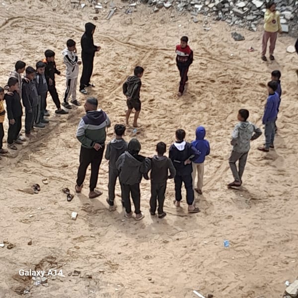 Witnesses document widespread destruction, displacement camps in Khan Yunis