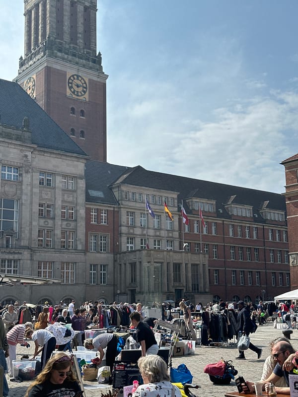 Weekend scenes captured across Kiel's city center and markets