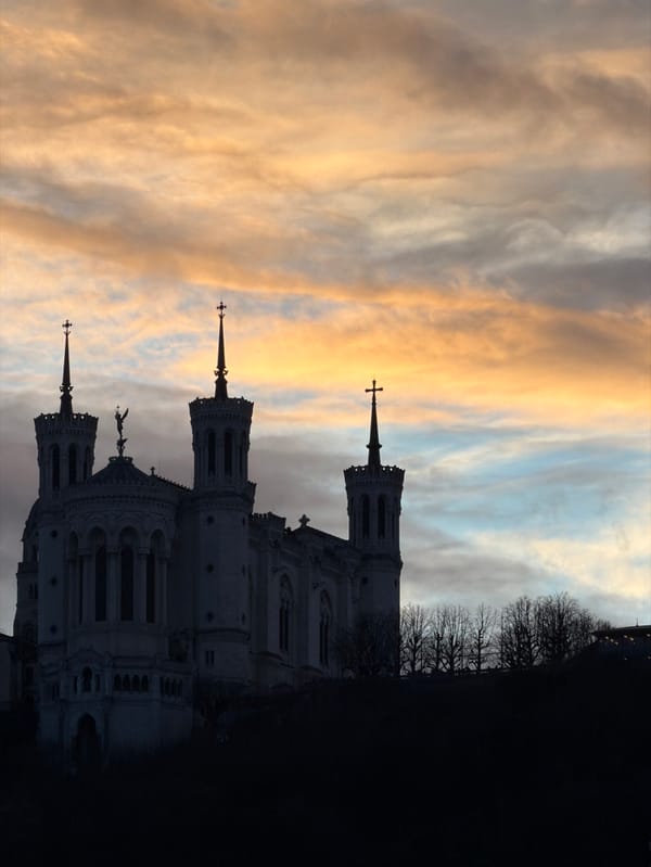 Lyon residents document daily life around Notre-Dame de Fourvière