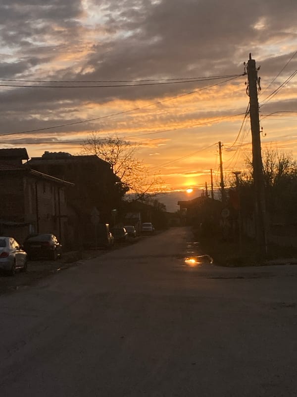 Radinovo street documented from sunset to nighttime hours