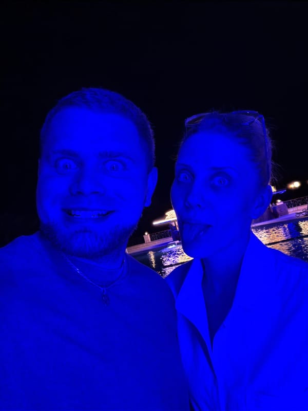 Man performs hotel room acrobatics in Sharm El Sheikh