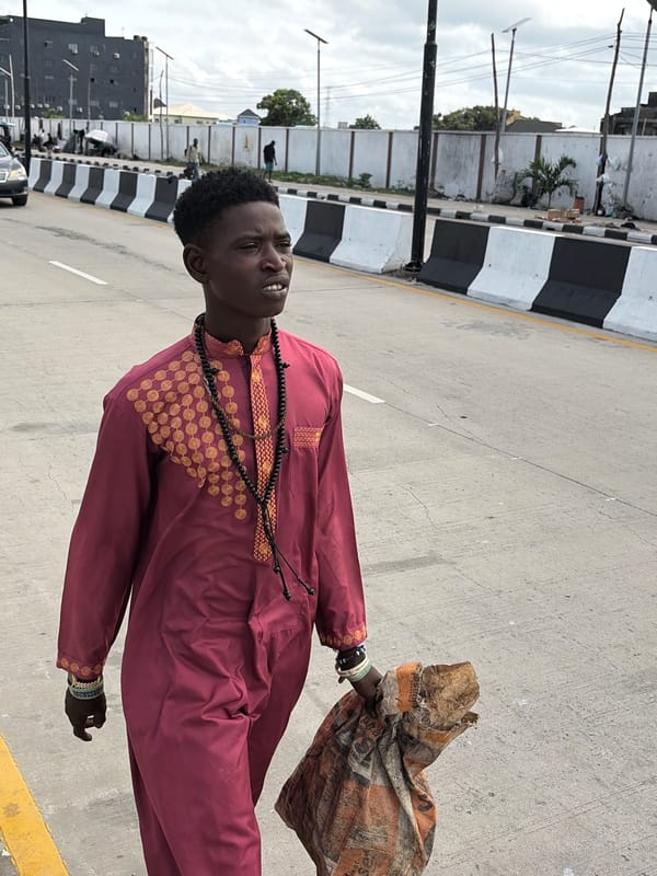 Man in traditional dress spotted in Igboefon, Nigeria