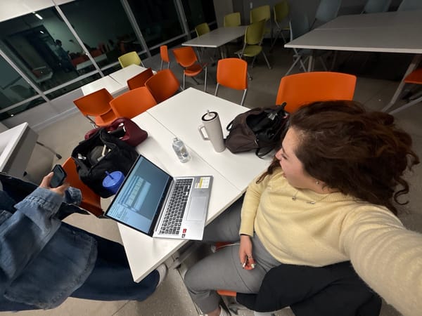 Late-night collaborative work session captured in Mexico City study
