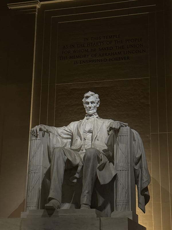 Early morning dog walk at Lincoln Memorial