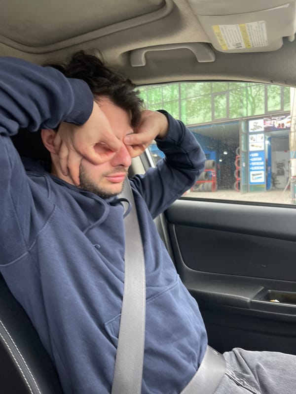 Two people observed in parked vehicle in Tbilisi