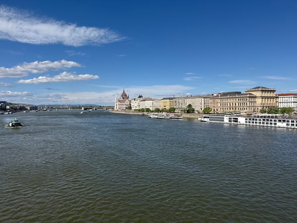 Tourist captures sunny spring day views across Budapest's Chain Bridge