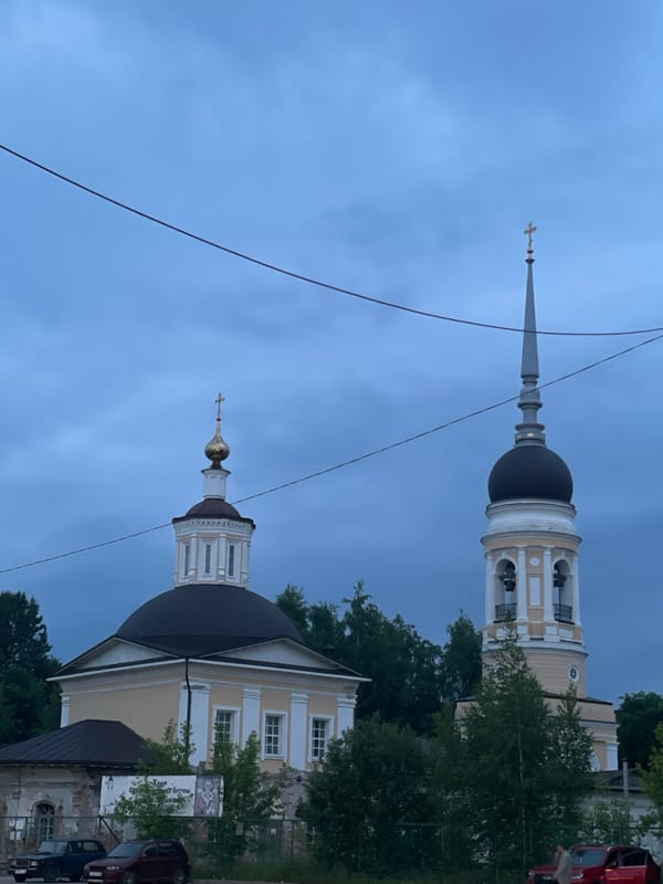 Evening in Vologda: Orthodox landmarks and summer market produce